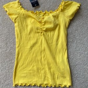 BRAND NEW HOLLISTER OFF THE SHOULDER TOP